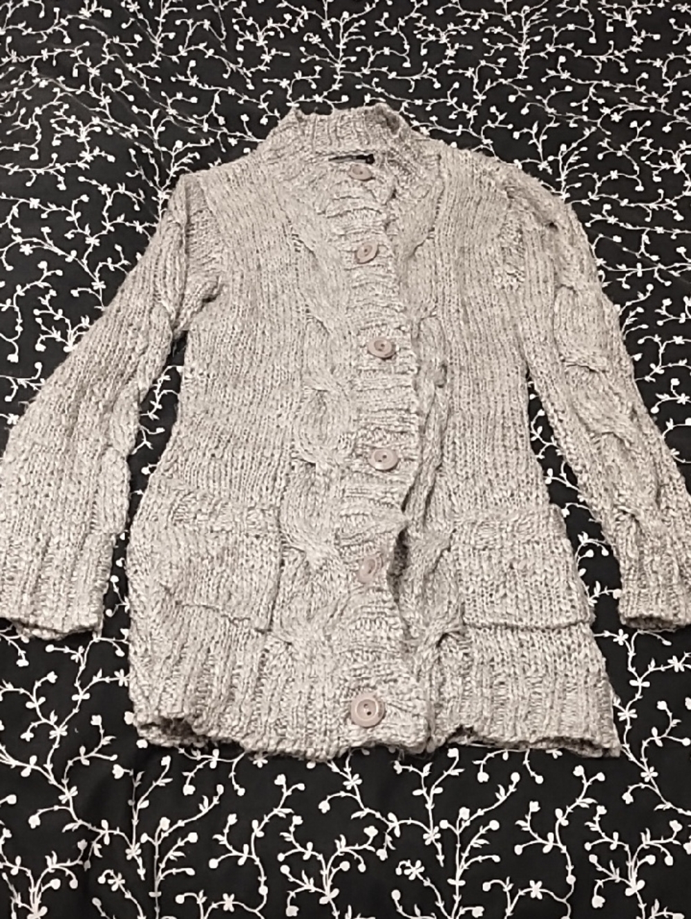 Cozy Cable-Knit Button Cardigan Sweater — Light Gray